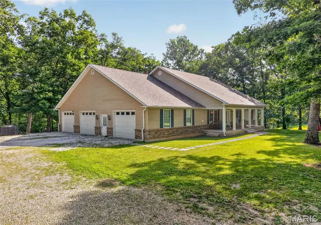 Homes for sale in Wright City, MO | 1564 Hwy J, Wright City, MO 63390 | MLS# MIS26038516