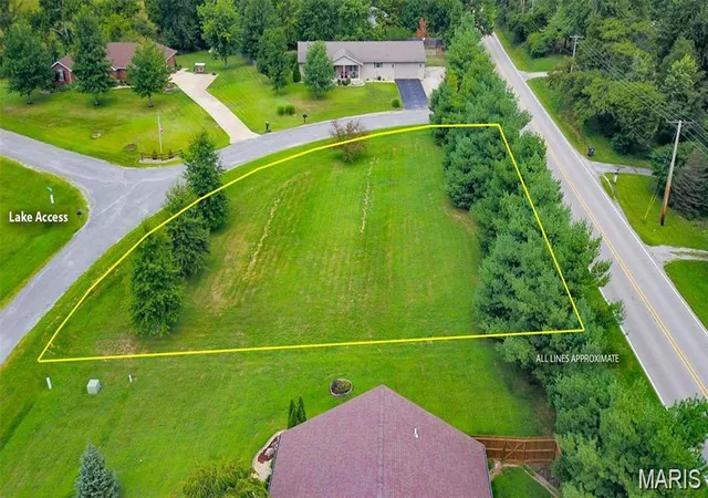 Homes for sale in Godfrey, IL | 13884 White Pine Ln, Godfrey, IL 62035 | MLS# MIS26038518
