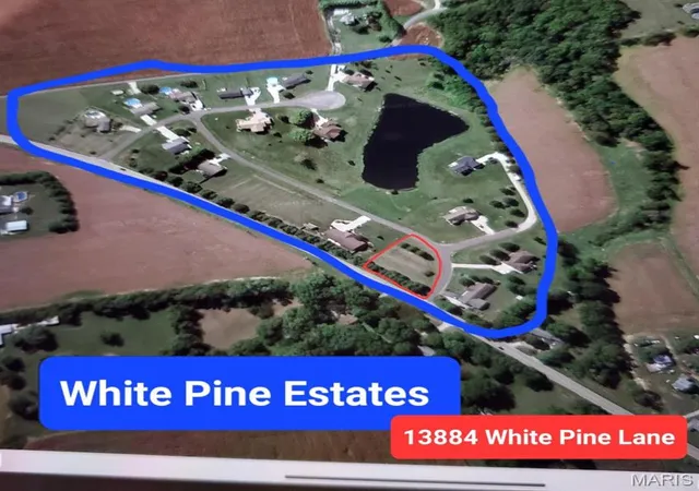 Homes for sale in Godfrey, IL | 13884 White Pine Ln, Godfrey, IL 62035 | MLS# MIS26038518