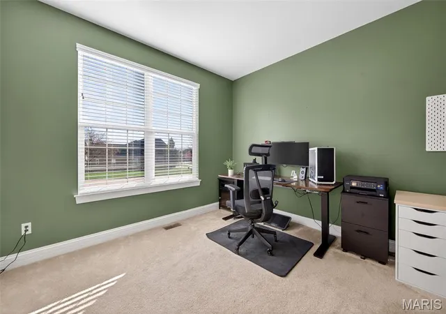 Photo 3 of Sale Pending at 142 Tuscany Trace Dr, Saint Charles, MO 63303 | MLS# MIS26038519 | Listing updated on 2026-09-19