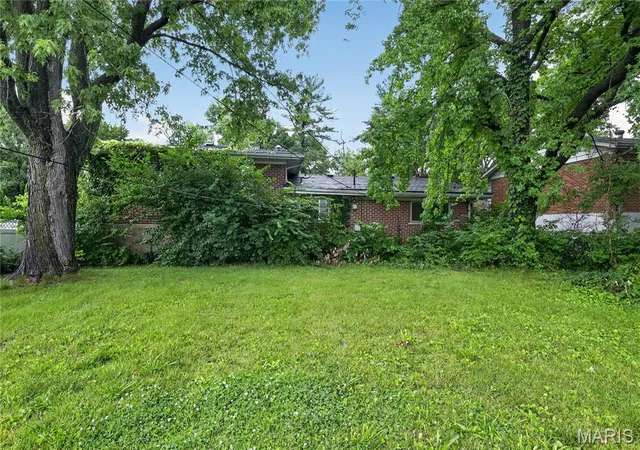 20th image of 2245 N Elizabeth Ave, Florissant, MO 63033 | MLS# MIS26038526