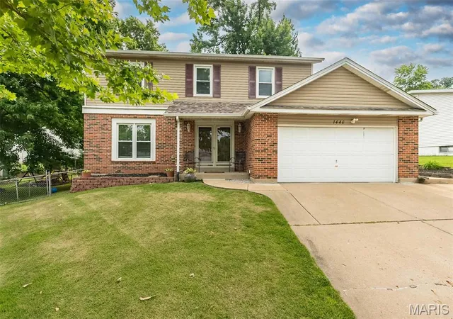 Homes for sale in Maryland Heights, MO | 1440 Glenlea Dr, Maryland Heights, MO 63043 | MLS# MIS26038540