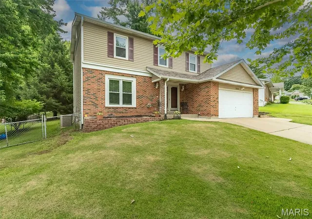 Homes for sale in Maryland Heights, MO | 1440 Glenlea Dr, Maryland Heights, MO 63043 | MLS# MIS26038540