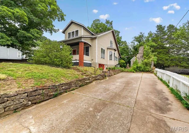 2nd image of 210 Lower St, Augusta, MO 63332 | MLS# MIS26038553