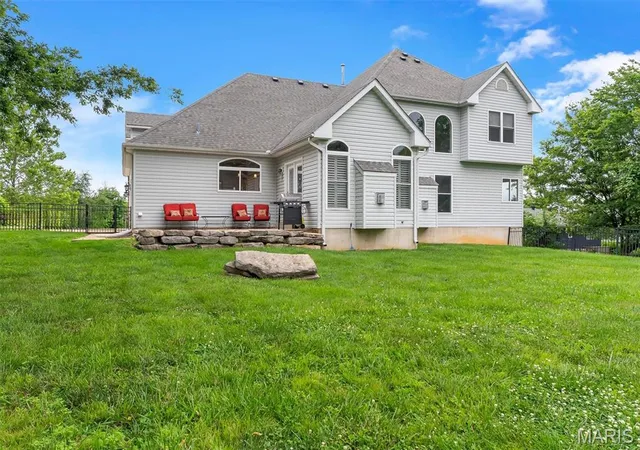 Homes for sale in Fenton, MO | 335 Summit Rd, Fenton, MO 63026 | MLS# MIS26038559