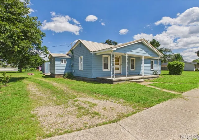 Homes for sale in Bernie, MO | 609 N Miller St, Bernie, MO 63822 | MLS# MIS26038564