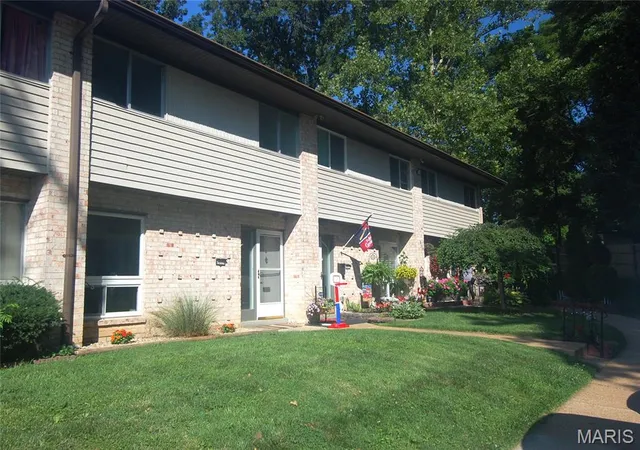 Photo 1 of Condo for sale at 10174 Sakura Dr, Saint Louis, MO 63128 | MLS# MIS26038594 | Listing updated on 2026-09-12