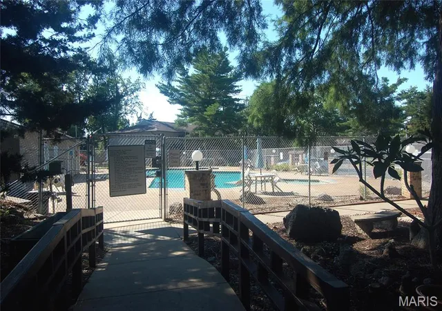 Photo 2 of Condo for sale at 10174 Sakura Dr, Saint Louis, MO 63128 | MLS# MIS26038594 | Listing updated on 2026-09-12