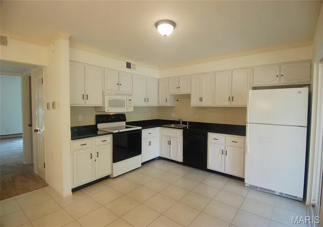 Photo 3 of Condo for sale at 10174 Sakura Dr, Saint Louis, MO 63128 | MLS# MIS26038594 | Listing updated on 2026-09-12