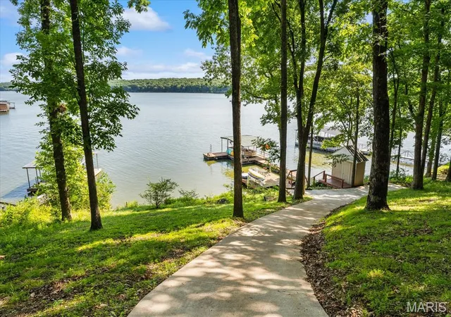 Homes for sale in Litchfield, IL | 130 Arrowhead Ln, Litchfield, IL 62056 | MLS# MIS26038608