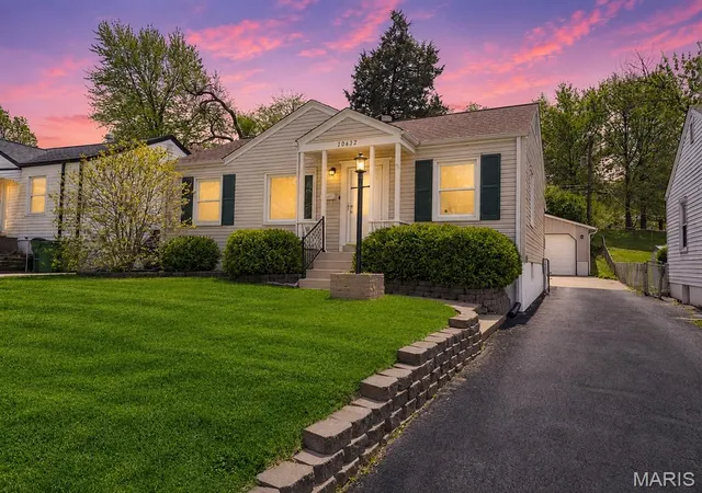 Homes for sale in St Ann, MO | 10632 Saint Francis Ln, St Ann, MO 63074 | MLS# MIS26038616