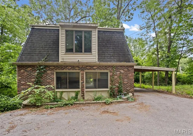 3rd image of 12 Johnson Pl, Belleville, IL 62223 | MLS# MIS26038666