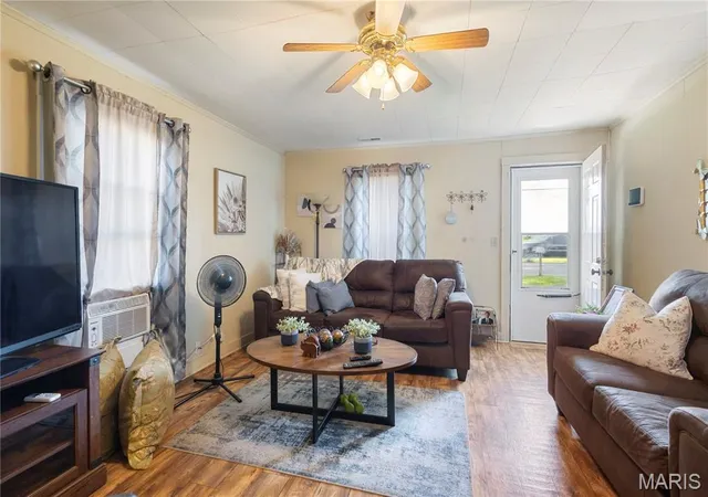 Homes for sale in Sikeston, MO | 404 W Murray Ln, Sikeston, MO 63801 | MLS# MIS26038682