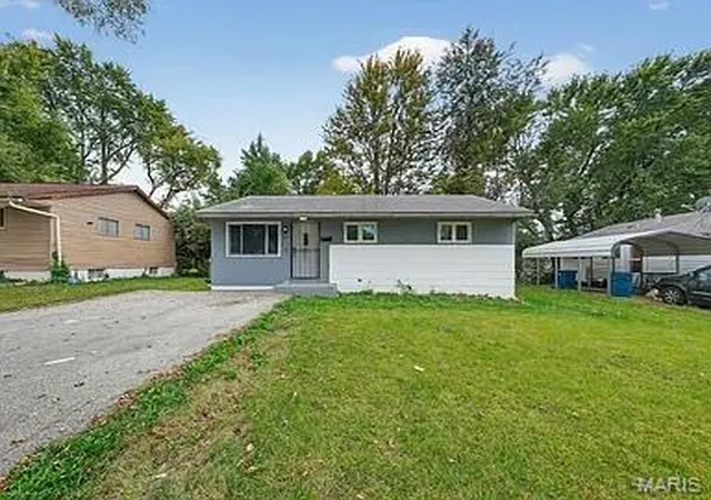 1st image of 138 Grampian Rd, Riverview, MO 63137 | MLS# MIS26038691
