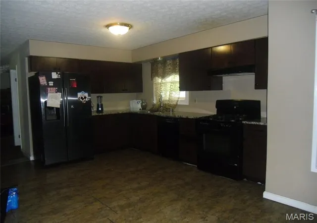 image of 3212 West Blvd, Belleville, IL 62221 | MLS# MIS26038717