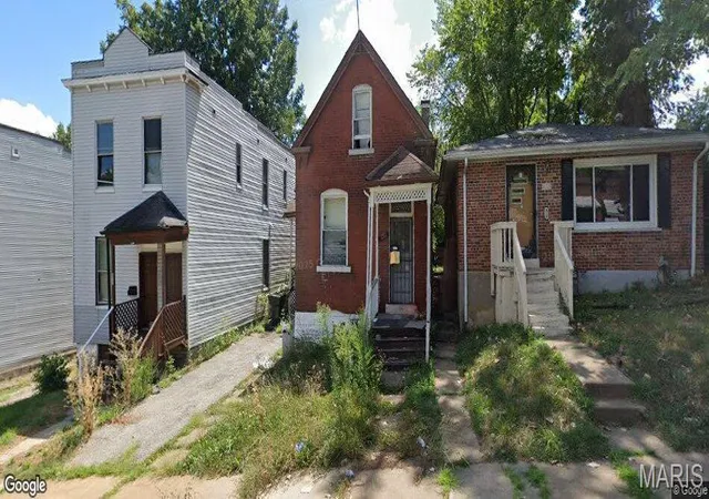Homes for sale in Saint Louis, MO | 854 Canaan Ave, Saint Louis, MO 63147 | MLS# MIS26038730