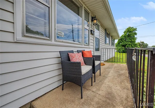Homes for sale in Washington, MO | 521 E 7Th St, Washington, MO 63090 | MLS# MIS26038744
