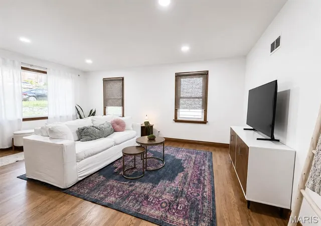 5th image of 523 N Clay Ave, Saint Louis, MO 63135 | MLS# MIS26038747