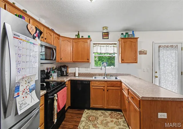 Homes for sale in Festus, MO | 629 Locust St, Festus, MO 63028 | MLS# MIS26038748