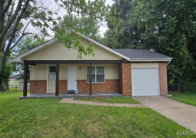 1st image of 11289 Aspen Woods Dr, St Louis, MO 63138 | MLS# MIS26038763