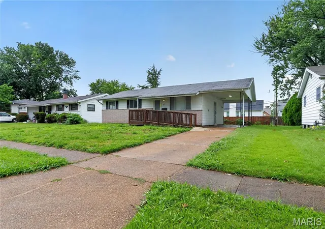 1st image of 495 Benne Dr, Florissant, MO 63031 | MLS# MIS26038772