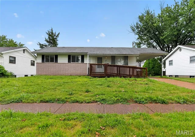 3rd image of 495 Benne Dr, Florissant, MO 63031 | MLS# MIS26038772