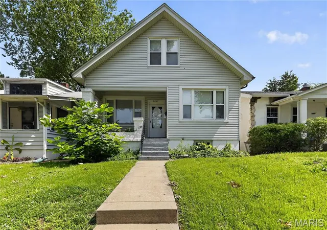 Homes for sale in University City, MO | 6847 Corbitt Ave, University City, MO 63130 | MLS# MIS26038793