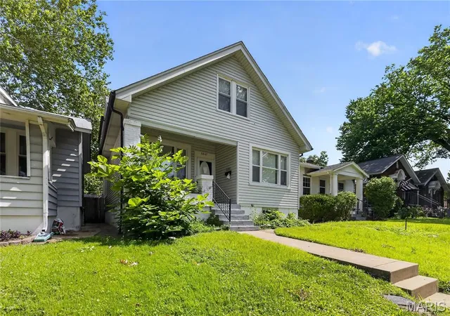 Homes for sale in University City, MO | 6847 Corbitt Ave, University City, MO 63130 | MLS# MIS26038793