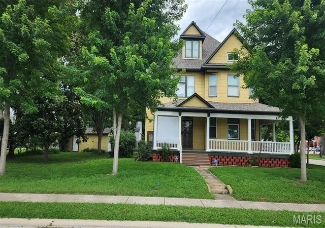 Homes for sale in Mascoutah, IL | 321 E Church St, Mascoutah, IL 62258 | MLS# MIS26038800