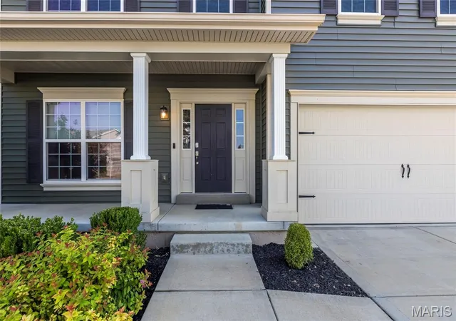 Photo 2 of Single family home for sale at 1307 Bloomfield Dr, Eureka, MO 63025 | MLS# MIS26038839 | Listing updated on 2026-09-08