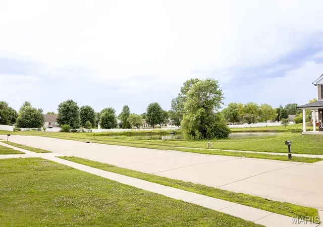 Homes for sale in Shiloh, IL | 114 Wilson Creek Dr, Shiloh, IL 62221 | MLS# MIS26038847
