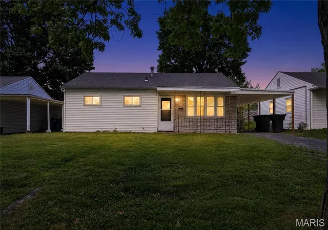 Photo 1 of Single family home for sale at 3829 Primm St, Saint Louis, MO 63123 | MLS# MIS26038849 | Listing updated on 2026-10-09
