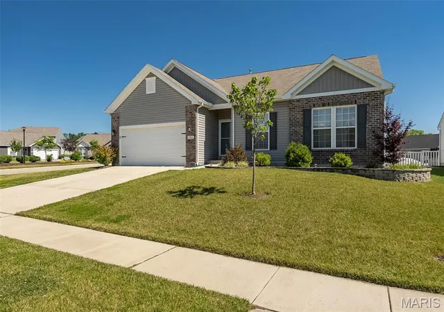Homes for sale in Wentzville, MO | 393 Victory Height Dr, Wentzville, MO 63385 | MLS# MIS26038857