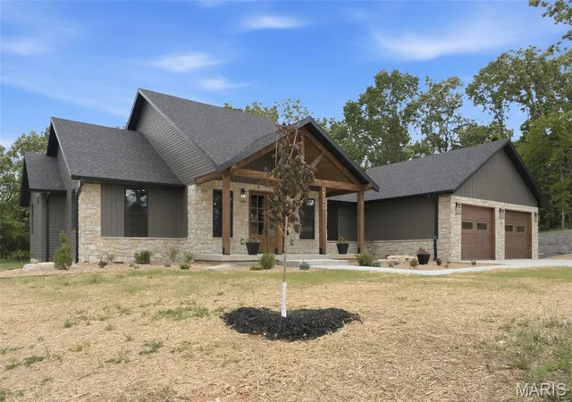 Homes for sale in Cabool, MO | 140 M- Boroughs St, Cabool, MO 65689 | MLS# MIS26038859