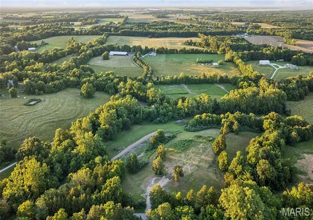 Homes for sale in Warrenton, MO | 22245 Lix Rd, Warrenton, MO 63383 | MLS# MIS26038876