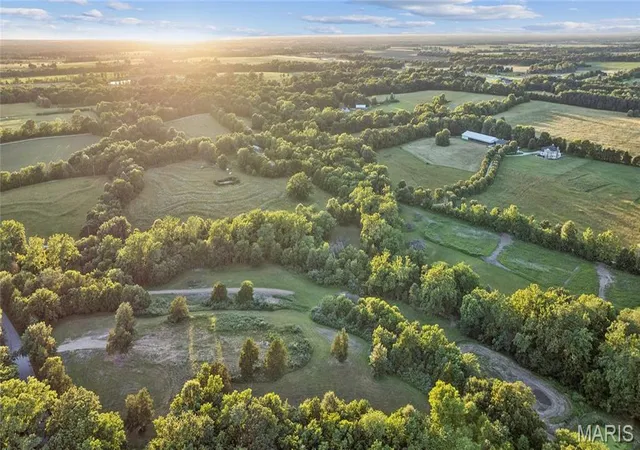 Homes for sale in Warrenton, MO | 22245 Lix Rd, Warrenton, MO 63383 | MLS# MIS26038876