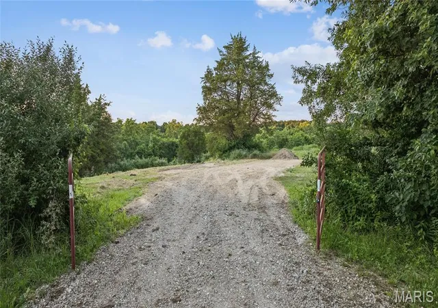 Homes for sale in Warrenton, MO | 22245 Lix Rd, Warrenton, MO 63383 | MLS# MIS26038876