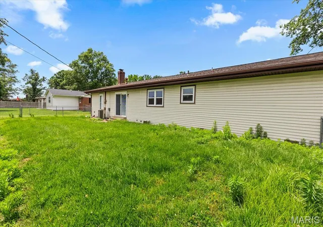 Homes for sale in Freeburg, IL | 3 Park St, Freeburg, IL 62243 | MLS# MIS26038887