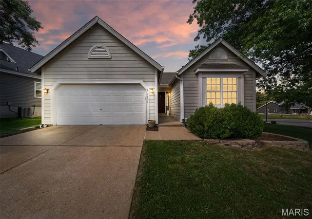 1st image of 1803 Strawberry Ridge Dr, Ballwin, MO 63021 | MLS# MIS26038893