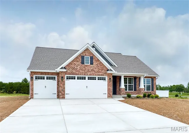 Photo 3 of Single family home for sale at 26300 Harmony Hills Dr, Warrenton, MO 63383 | MLS# MIS26038894 | Listing updated on 2026-10-02