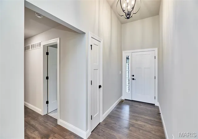 Photo 3 of Single family home for sale at 26300 Harmony Hills Dr, Warrenton, MO 63383 | MLS# MIS26038894 | Listing updated on 2026-10-02