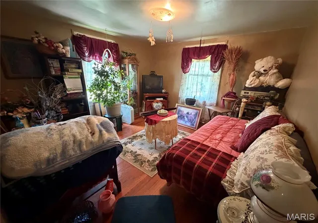 11th image of 613 Wabash Ave, Belleville, IL 62220 | MLS# MIS26038900