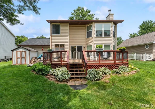 Photo 2 of Sale Pending at 216 Brittany Dr, Fairview Heights, IL 62208 | MLS# MIS26038904 | Listing updated on 2026-09-02