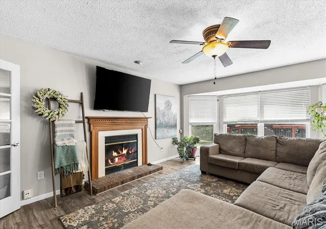 Photo 4 of Sale Pending at 216 Brittany Dr, Fairview Heights, IL 62208 | MLS# MIS26038904 | Listing updated on 2026-09-02