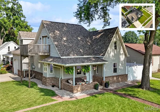 1st image of 303 N Lincoln Ave, O'fallon, IL 62269 | MLS# MIS26038929