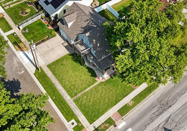 45th image of 303 N Lincoln Ave, O'fallon, IL 62269 | MLS# MIS26038929