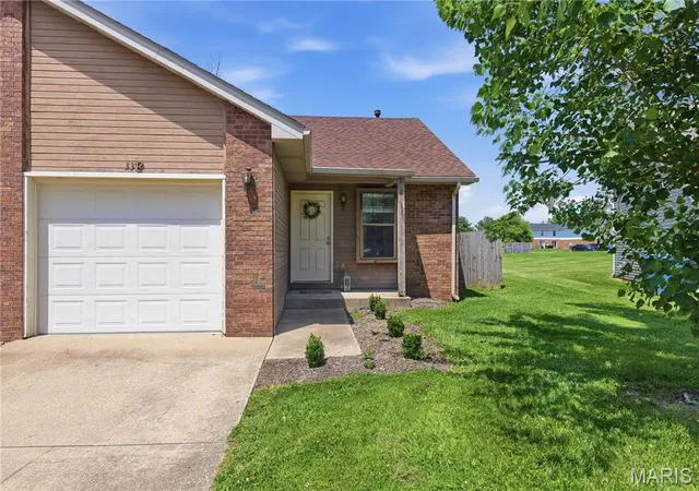 Homes for sale in Glen Carbon, IL | 33 Fox Meadow Ln, Glen Carbon, IL 62034 | MLS# MIS26038938