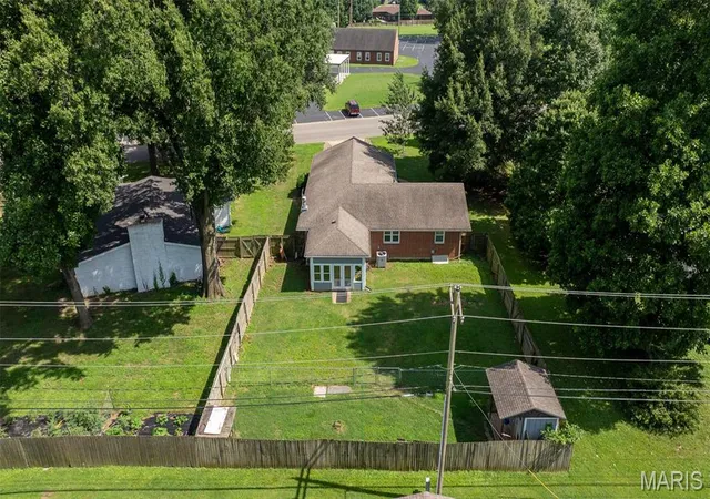 Homes for sale in Sikeston, MO | 900 Hawthorn Dr, Sikeston, MO 63801 | MLS# MIS26038946