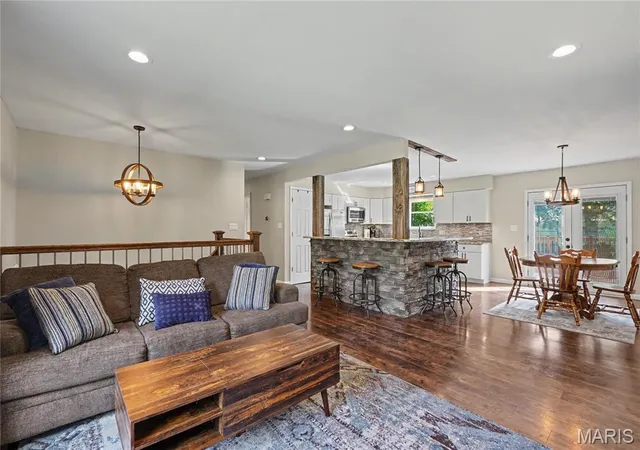 Homes for sale in Arnold, MO | 1564 Park Ridge Ln, Arnold, MO 63010 | MLS# MIS26038950