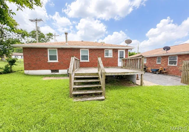 Photo 8 of Single family home for sale at 9301 Miriam Ave, Saint Louis, MO 63114 | MLS# MIS26038953 | Listing updated on 2026-10-13